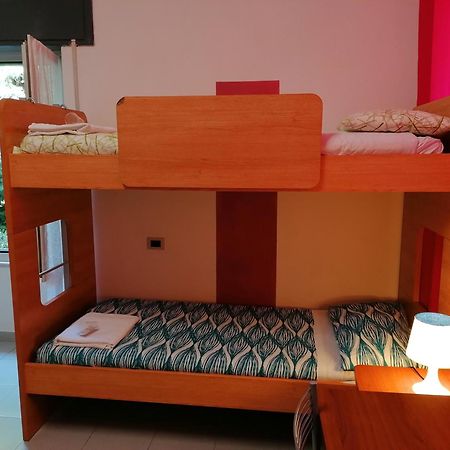 Perla Del Levante Hostel Фрамура Стая снимка