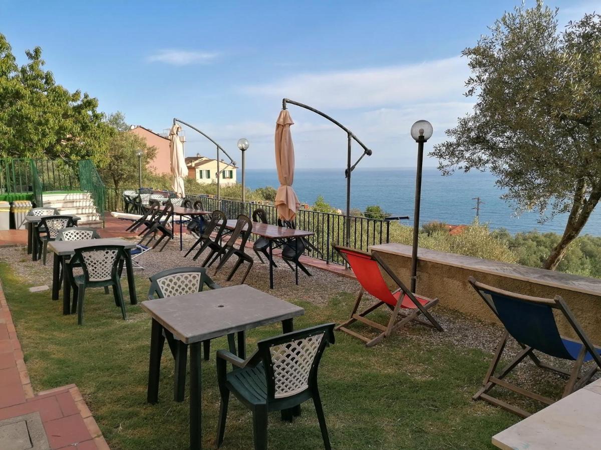 Perla Del Levante Hostel Фрамура Екстериор снимка