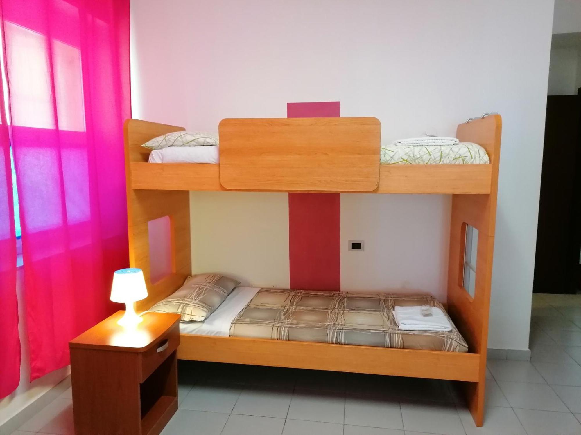 Perla Del Levante Hostel Фрамура Стая снимка