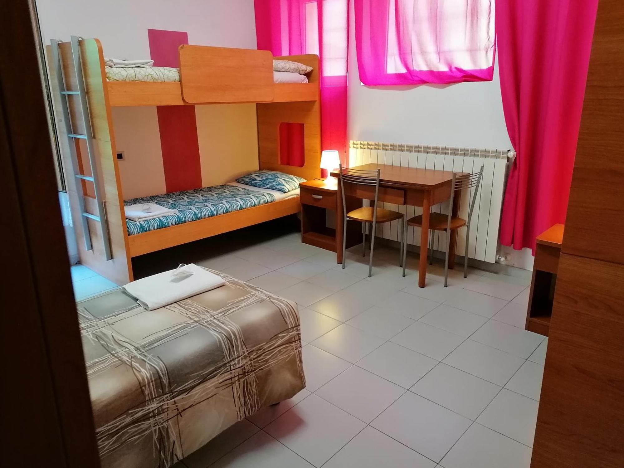 Perla Del Levante Hostel Фрамура Стая снимка
