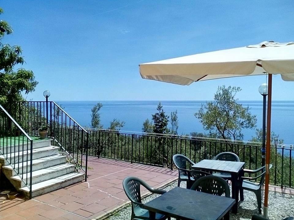 Perla Del Levante Hostel Фрамура Екстериор снимка